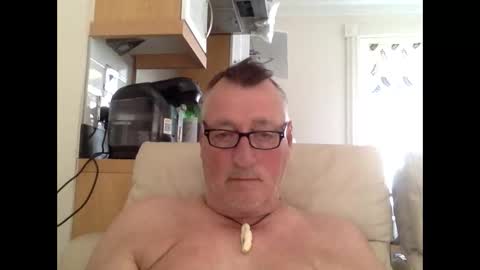 sail_naked online show from May 2026 05:09:02 PM
