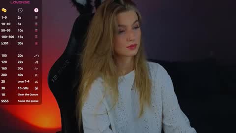 Snapshot of saillise chatting on November 2025 10:42:02 PM Sofia online show from November 2025 10:42:02 PM