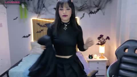 Snapshot of sailor_moon07 chatting on October 2025 06:23:01 AM sailor online show from October 2025 06:23:01 AM