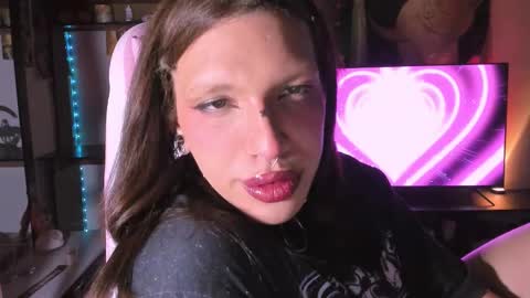 Snapshot of sailorbunnystar chatting on February 2025 06:37:01 AM Rose online show from February 2025 06:37:01 AM