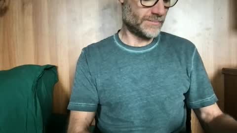 saint009 online show from June 2026 01:06:02 PM