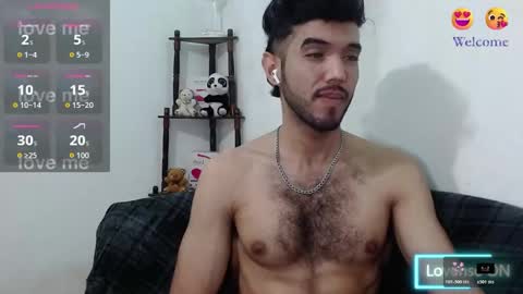 Snapshot of saint_castle chatting on October 2025 09:48:01 PM Saint Castle online show from October 2025 09:48:01 PM