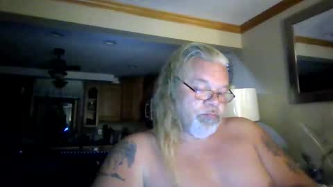 Snapshot of saintbeenadick chatting on May 2026 01:45:02 AM saintbeenadick online show from May 2026 01:45:02 AM