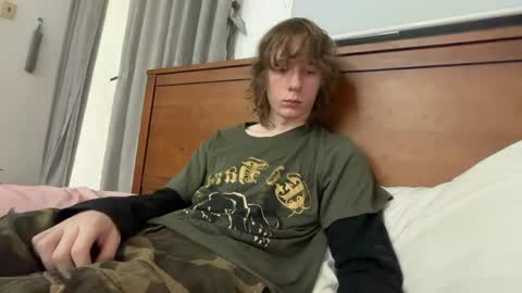Snapshot of saintfawn chatting on April 2026 03:09:02 AM saintfawn online show from April 2026 03:09:02 AM
