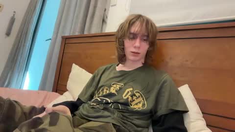 Snapshot of saintfawn chatting on May 2026 01:46:01 AM saintfawn online show from May 2026 01:46:01 AM