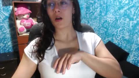 sakura_alek online show from April 2026 02:14:02 AM