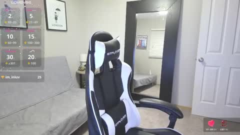 Snapshot of sakuura7 chatting on September 2025 11:53:02 AM Sakura online show from September 2025 11:53:02 AM