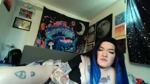 salemsslut online show from January 2025 04:23:02 PM