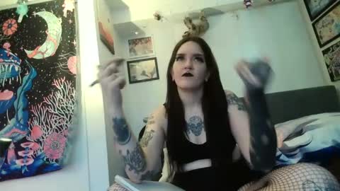 salemsslut online show from February 2025 03:10:02 PM