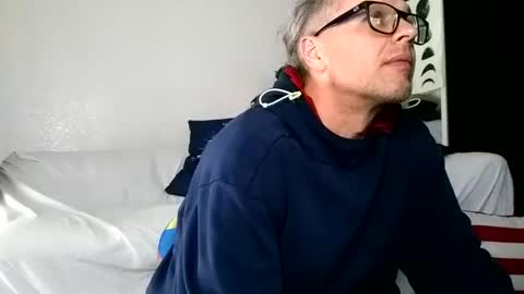 Snapshot of salis1981 chatting on February 2025 03:35:02 AM salis1981 online show from February 2025 03:35:02 AM