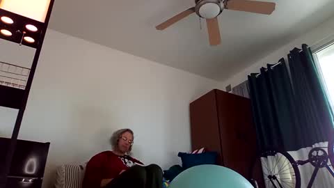 Snapshot of salis1981 chatting on February 2025 11:59:02 PM salis1981 online show from February 2025 11:59:02 PM