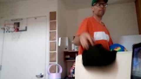 Snapshot of salis1981 chatting on March 2025 08:40:01 PM salis1981 online show from March 2025 08:40:01 PM