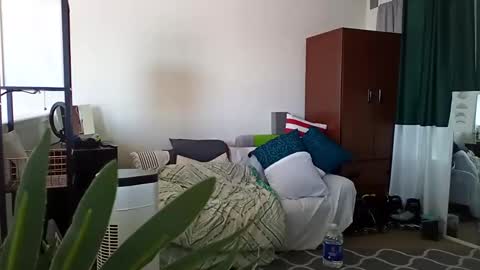 Snapshot of salis1981 chatting on March 2025 06:19:02 PM salis1981 online show from March 2025 06:19:02 PM