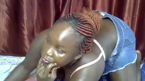 sally_bee1 online show from June 2026 04:23:01 AM