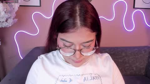  Sally White  online show from December 2025 03:11:02 AM