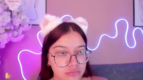  Sally White  online show from December 2025 03:12:01 AM