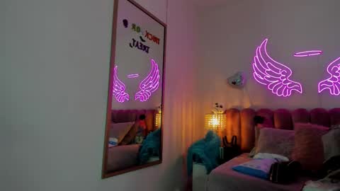 Snapshot of sallybrown_ chatting on November 2025 03:35:01 PM miss Sally online every night from 1am to 8am Colombia time online show from November 2025 03:35:01 PM