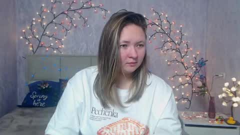 Snapshot of sallyverda chatting on April 2026 05:40:01 AM Sally online show from April 2026 05:40:01 AM