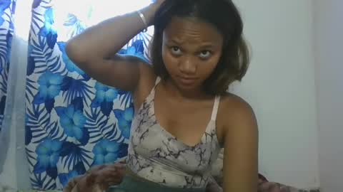 Snapshot of sallywett chatting on February 2025 12:05:02 PM SallyWett online show from February 2025 12:05:02 PM