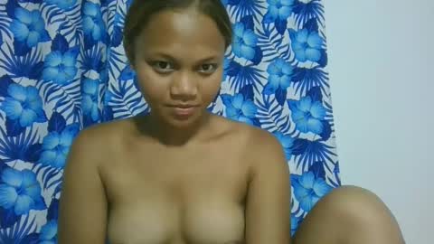 Snapshot of sallywett chatting on February 2025 07:05:02 PM SallyWett online show from February 2025 07:05:02 PM