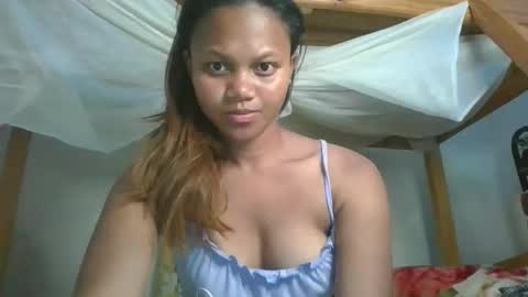 Snapshot of sallywett chatting on November 2025 02:10:01 PM SallyWett online show from November 2025 02:10:01 PM