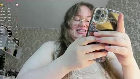Snapshot of salma_queen chatting on May 2026 09:20:01 PM SalmaRoth online show from May 2026 09:20:01 PM