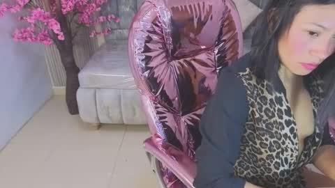 Salome  online show from December 2025 12:53:02 PM