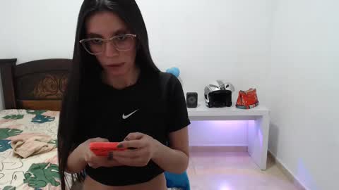 Snapshot of salome_sweet4_ chatting on February 2025 07:58:02 PM salome online show from February 2025 07:58:02 PM