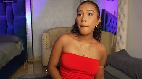 Snapshot of salome_williamss chatting on May 2026 12:43:01 PM Salome online show from May 2026 12:43:01 PM