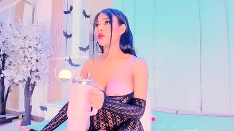 Snapshot of salomebenz_01 chatting on November 2025 10:10:02 PM Salome benz online show from November 2025 10:10:02 PM