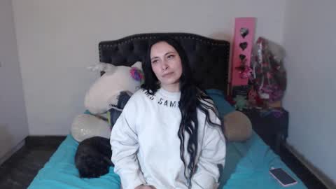 yenny online show from February 2026 06:26:01 AM