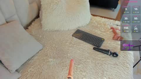 Snapshot of salomethompson1_ chatting on April 2026 07:05:02 PM Salom online show from April 2026 07:05:02 PM
