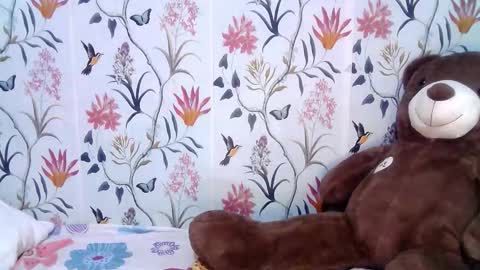 Snapshot of saltwatermuse chatting on September 2025 02:52:02 PM Ask me  online show from September 2025 02:52:02 PM
