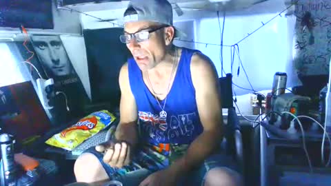 Snapshot of saltwaterweapon chatting on October 2025 06:41:02 AM saltwaterweapon online show from October 2025 06:41:02 AM