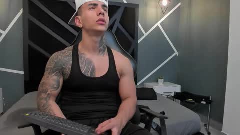 SALVATORE online show from December 2025 05:16:01 AM