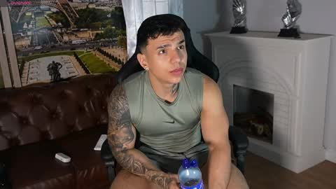 Snapshot of salvatore_damore chatting on June 2026 05:50:02 PM SALVATORE online show from June 2026 05:50:02 PM