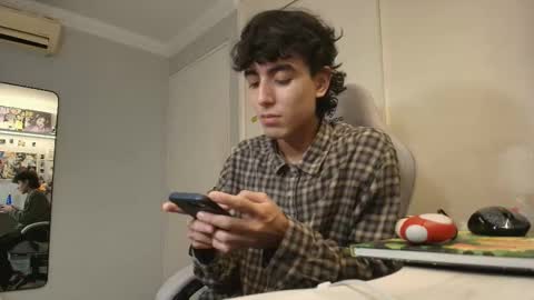 Snapshot of salvatore_montt chatting on November 2025 10:31:02 PM salvatore_montt online show from November 2025 10:31:02 PM