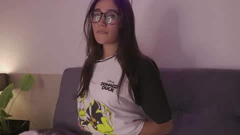 Stefana    or    Samchispas online show from January 2025 10:52:01 PM