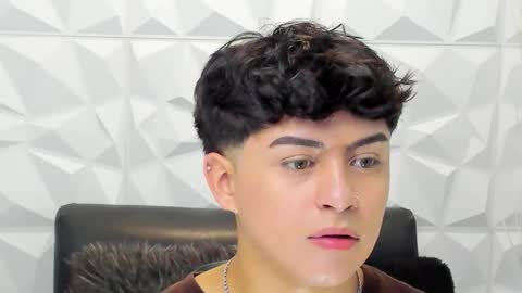 Sam online show from November 2025 01:54:02 PM