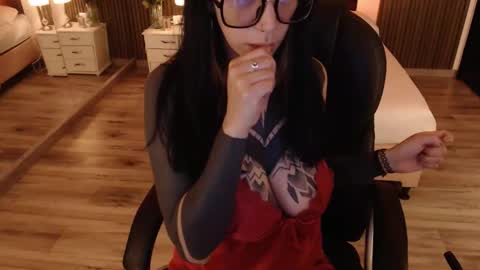 SAM MANSON online show from October 2025 02:18:02 PM