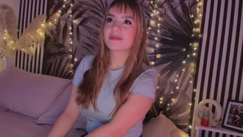 Snapshot of samaantha_white_ chatting on December 2025 11:48:01 AM Samaantha online show from December 2025 11:48:01 AM