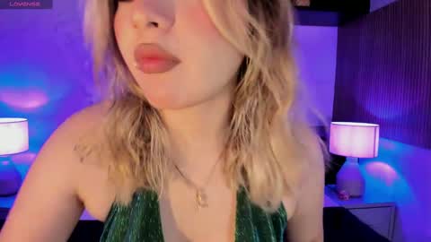 Samanta online show from February 2025 09:36:01 PM