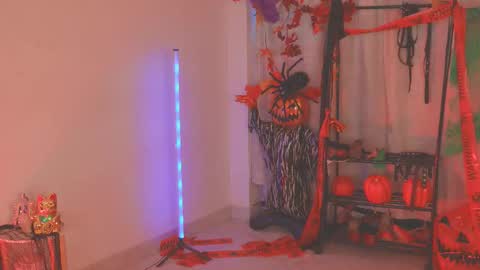 Snapshot of samanta_cutee1 chatting on November 2025 10:32:02 PM SAMANTA online show from November 2025 10:32:02 PM