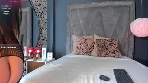 Snapshot of samantamaturehot chatting on January 2025 08:18:01 PM Samanta... online show from January 2025 08:18:01 PM