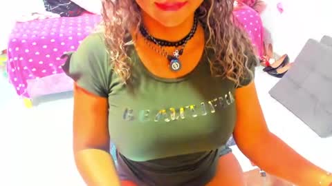 Snapshot of samantha__smile__ chatting on July 2026 10:11:01 AM Samanthasmile online show from July 2026 10:11:01 AM