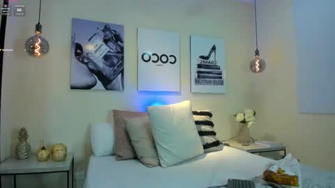 Snapshot of samantha_hotly chatting on November 2025 11:23:02 AM Samantha online show from November 2025 11:23:02 AM