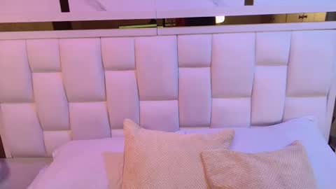 samanthaa_sm online show from February 2026 11:40:01 AM