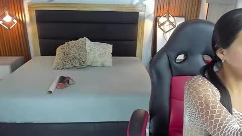    online show from November 2025 11:54:02 AM