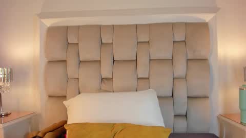 Samantha online show from October 2025 03:43:01 AM