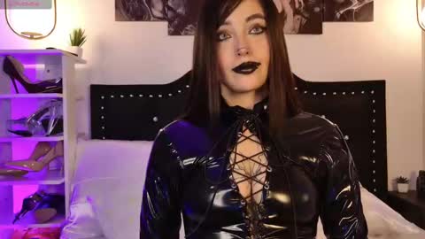 IGSamanthaGrant 10 online show from November 2025 01:35:02 PM